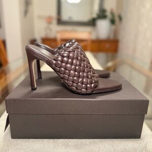 Bottega Veneta Women's Brown Woven Mules